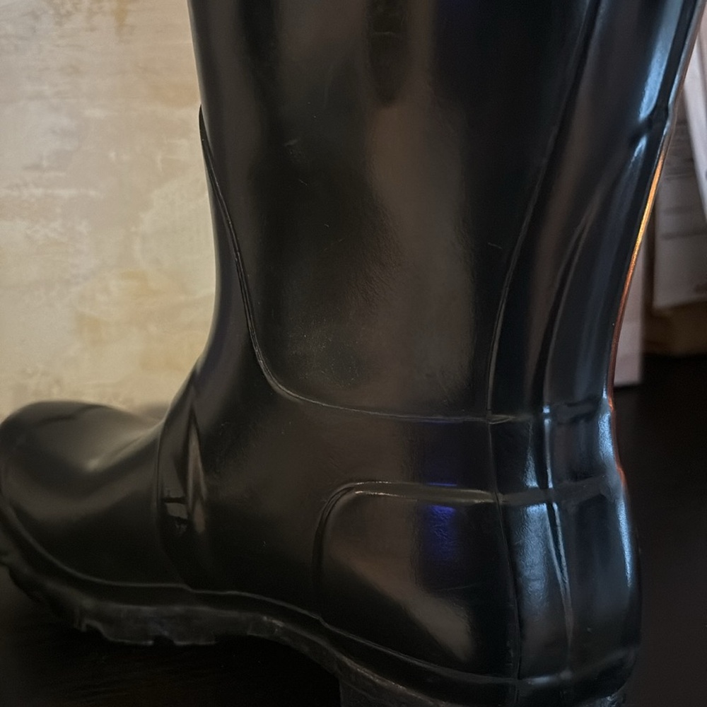 Women’s Hunter Rain Boots - Picture 5 of 6